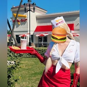 In n out Cammy cosplay